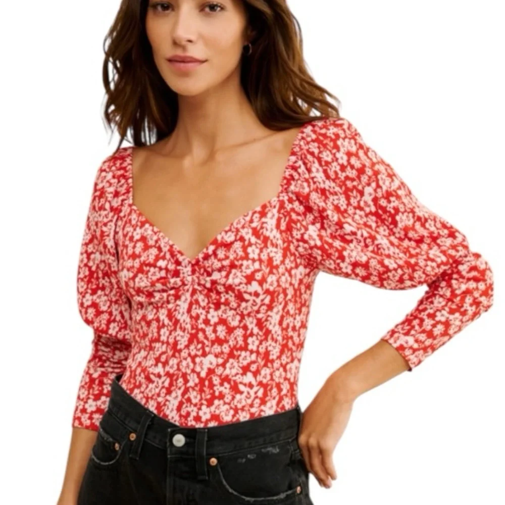 Anthropologie Red & White Floral Print Puff Sleeve Cropped Top - M
